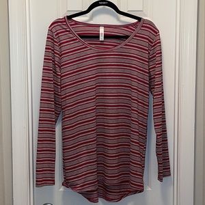LuLaRoe XL Lynnae Long Sleeved Shirt Red striped